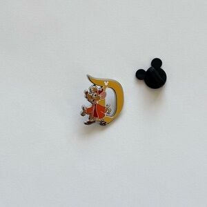 Disney Pin - Disneyland - 2025 Hidden Mickey - Jaq " D "